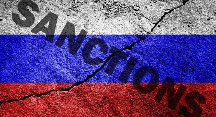 Финансирующие войну в Украине российские банки так и не отключили от SWIFT