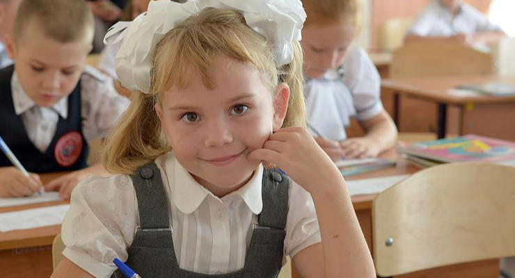 Сколько стоит собрать ребенка в школу в Украине в 2022 году