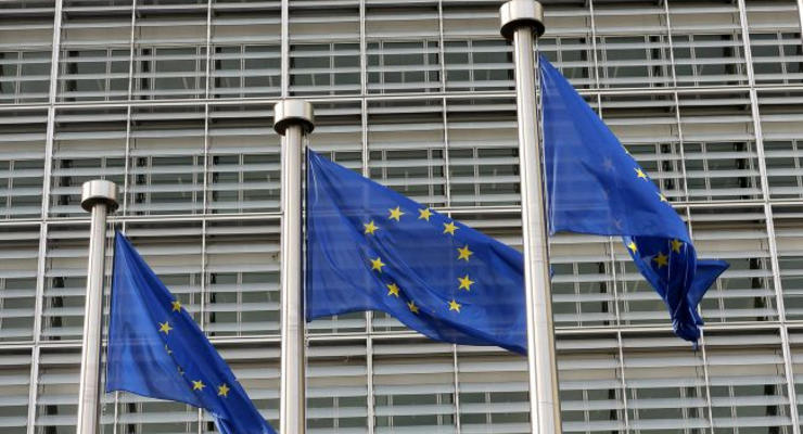 ЕС выделит Украине 8 млрд евро помощи: детали