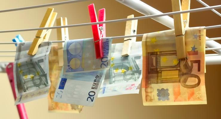 Курс валют на 6.09.2022: Евро покатился вниз