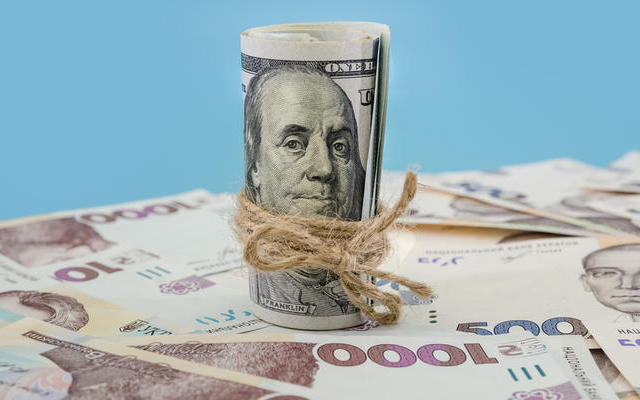 Расходы украинцев выросли: на что граждане тратили деньги