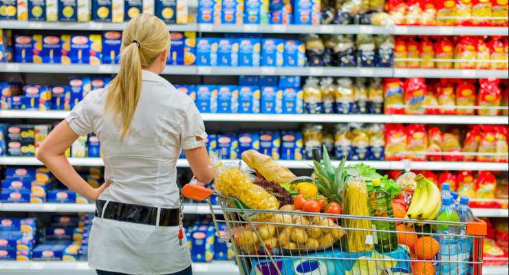 В Україні подорожчали овочі та молоко, а подешевшали крупи: ціни