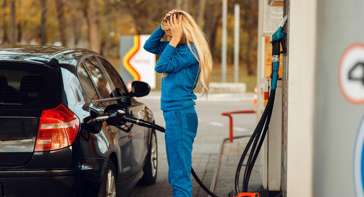 Сколько стоит топливо на АЗС в Украине