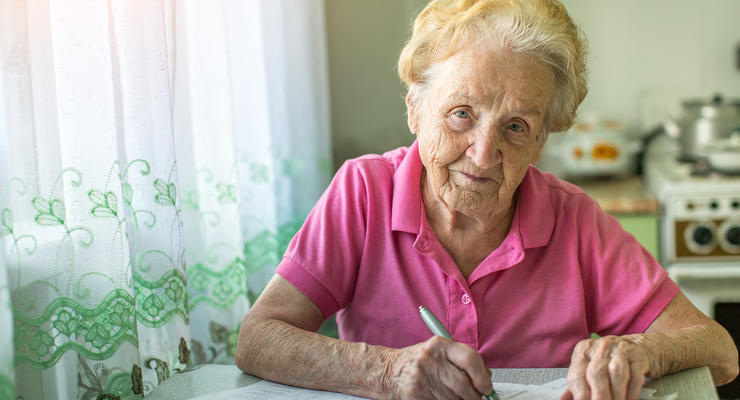 Скільки пенсіонерів в Україні отримують пенсію нижче 3 тисяч