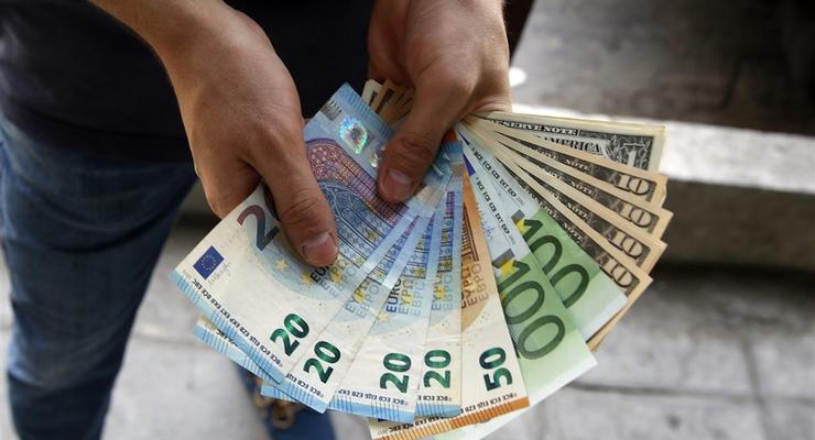 Курс валют на 27.04.2023: Евро растет в цене