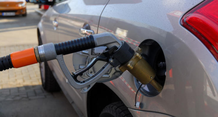 Сколько стоят бензин и дизель: цены
