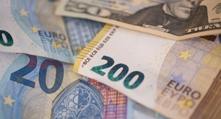 Курс валют на 1.06.2023: евро покатился вниз