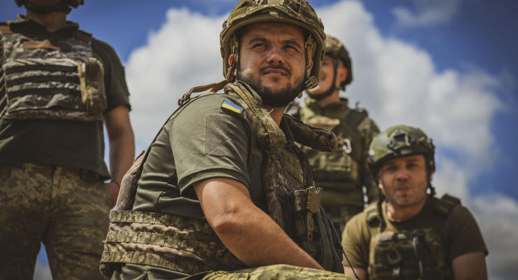 Украина откажется от военного призыва, - Шмыгаль
