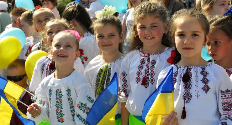 В Украине продлили продолжительность учебного года