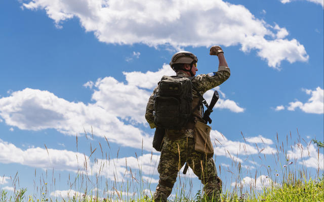 Нацбанк перечислил на нужды военных миллиарды