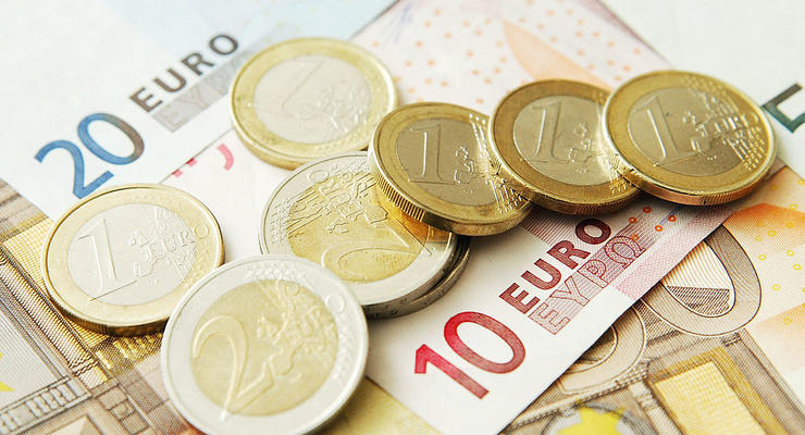 Курс валют на 21.08.2023: евро дешевеет