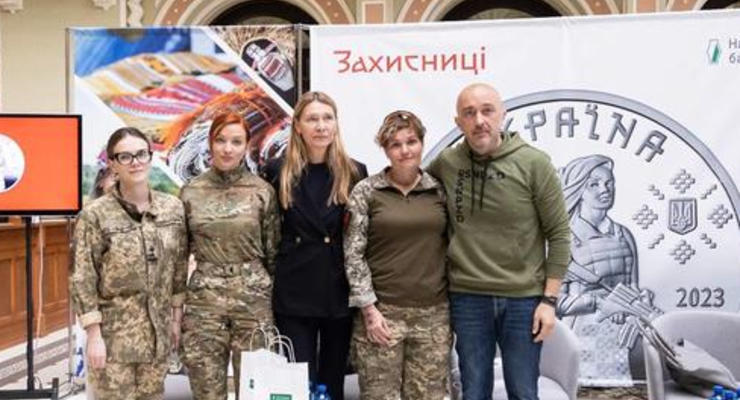 НБУ посвятил новые памятные монеты защитницам Украины