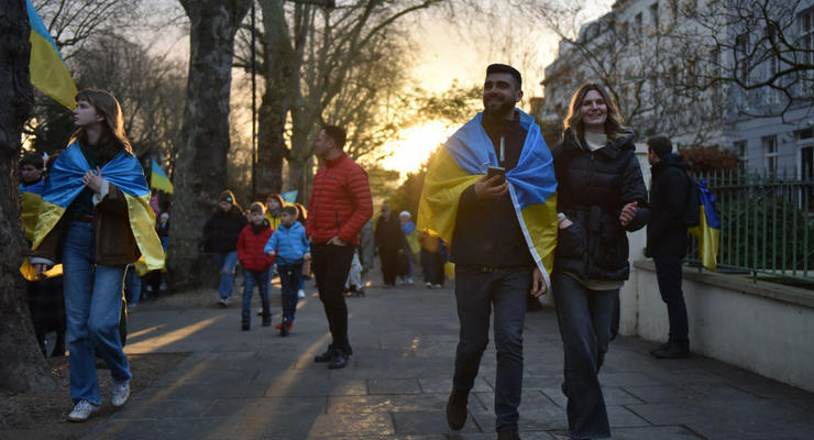 ЕС официально продлил временную защиту для украинцев