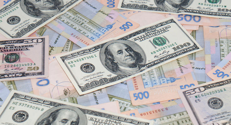 Объемы снятия наличных с карт украинских банков за рубежом снизились