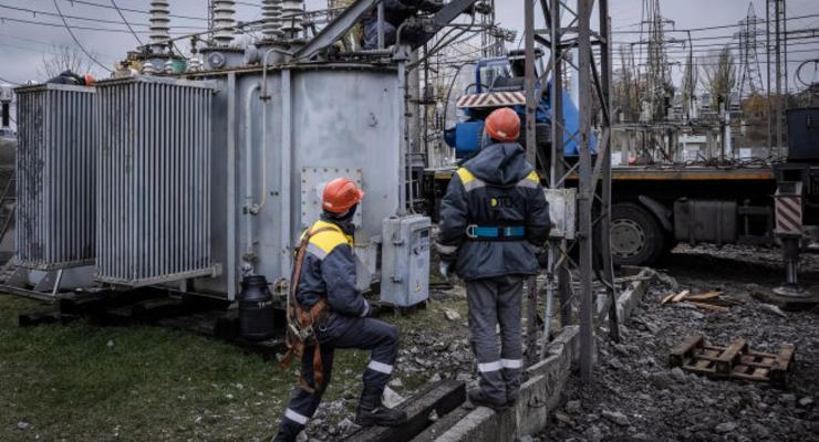 Дефицит в энергосистеме: украинцев призывают экономить электроэнергию