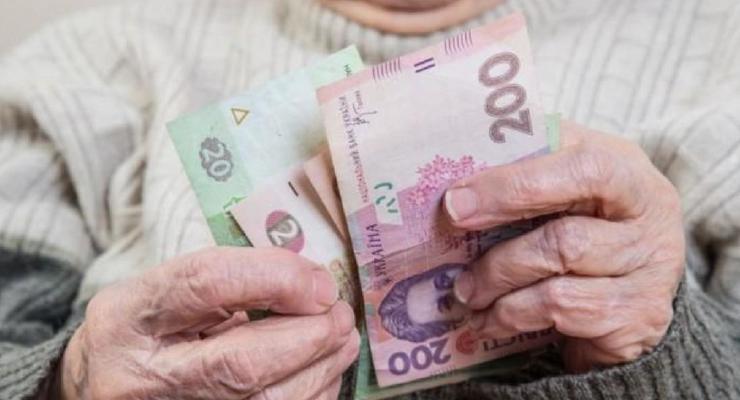 В Украине повысят пенсии: кому и насколько