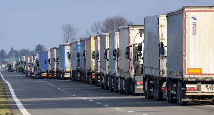 В ЕС призвали бойкотировать польских перевозчиков
