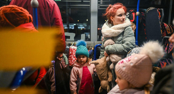 Поток украинских беженцев в Польшу растет