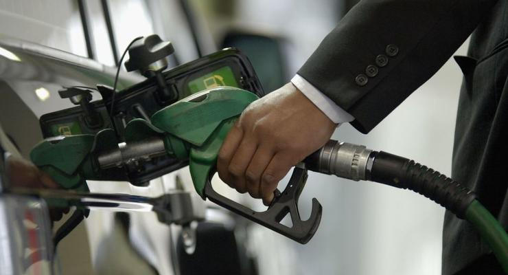Бензин в Украине дешевеет: актуальные цены