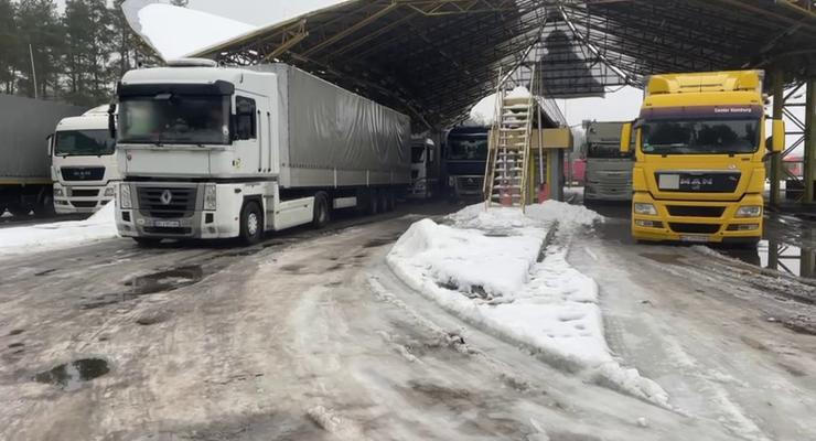 Польские перевозчики снова заблокировали пункт пропуска "Дорогуск - Ягодин"