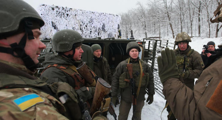 Война в Украине: в армию хотят призвать мужчин, живущих за границей