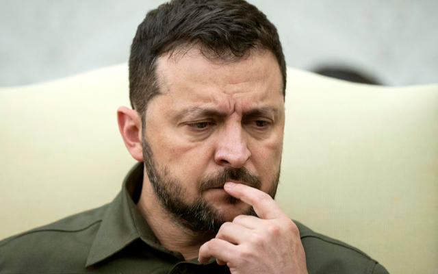 Зеленський запропонував передати Україні соцдопомогу, яку біженці отримують за кордоном