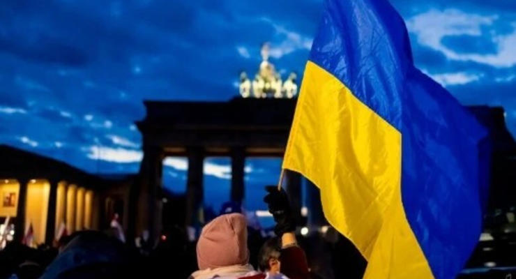 Українці у Німеччині за рік отримали близько 150 тисяч паспортів