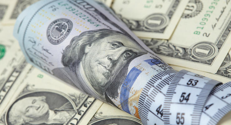 НБУ сократил продажу валюты из резервов до минимума