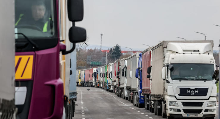 Блокировка границы с Польшей: сколько грузовиков ожидает в очередях