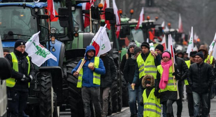 Польські фермери продовжили блокаду кордону з Україною