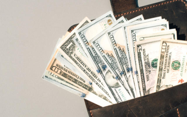 Курс валют на 28.03.2024: доллар подешевел