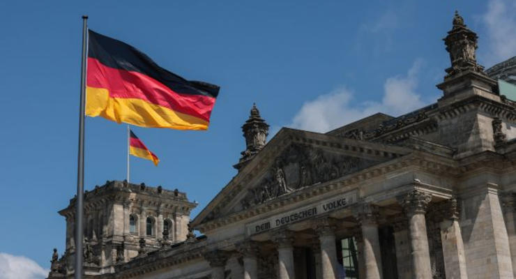 В Германии депутаты требуют прекратить военную помощь Украине