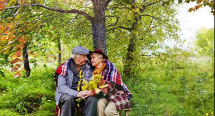 Пенсионерам в Украине пересчитали пенсии: кто и когда получит надбавки