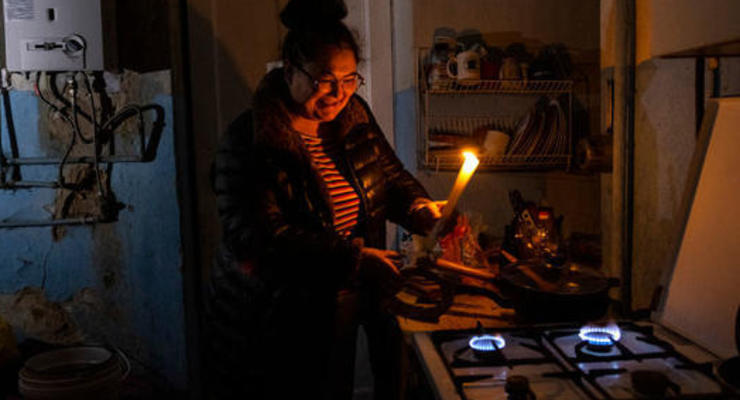 Відключення світла в Україні: яких графіків чекати