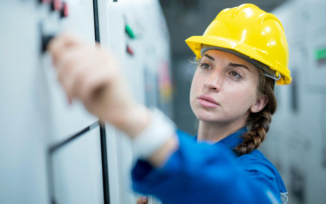 Відключення світла 18 червня: в Україні скасували графіки