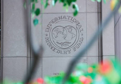 Мировой долг может превысить 100 триллионов долларов – МВФ